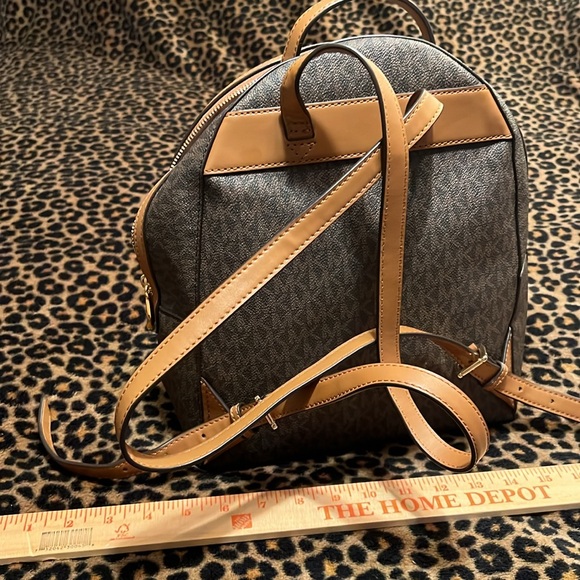 Michael Kors backpack - Picture 4 of 5